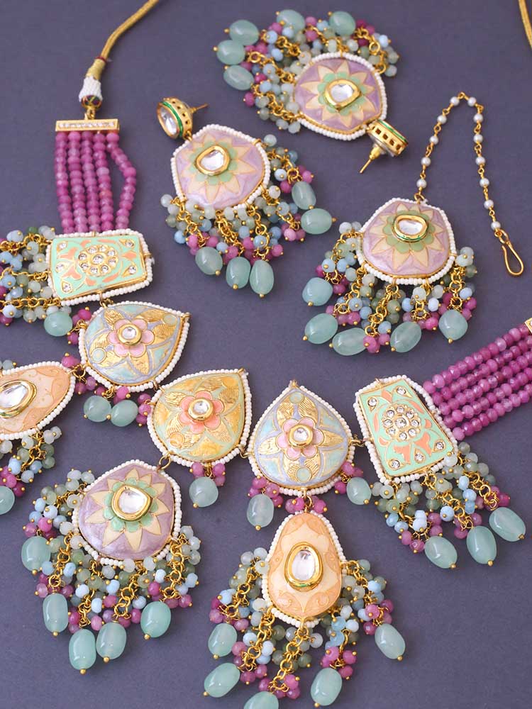 Multicolor Trikoni Jewellery Set