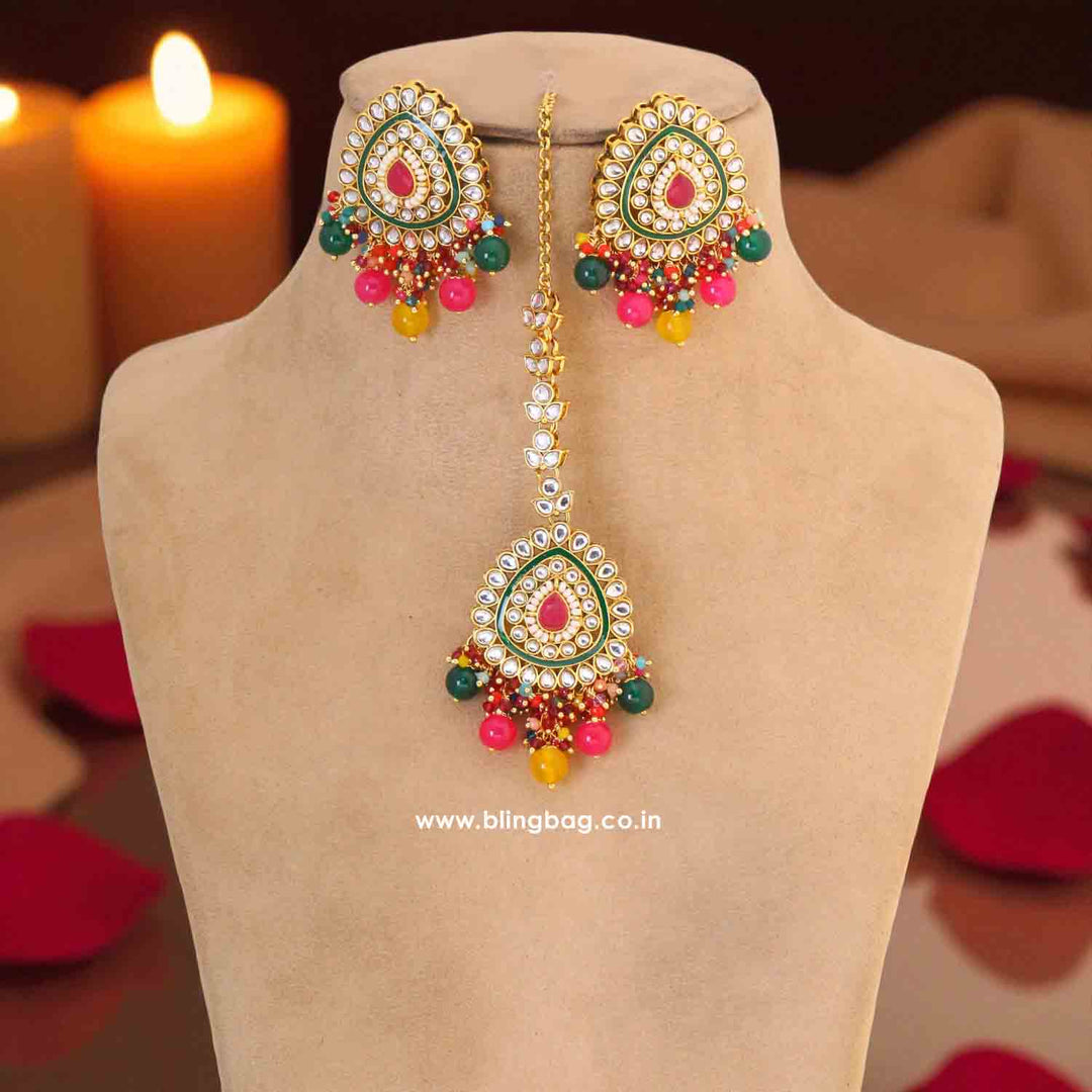 Multicolor Vaidehi Maang Tikka