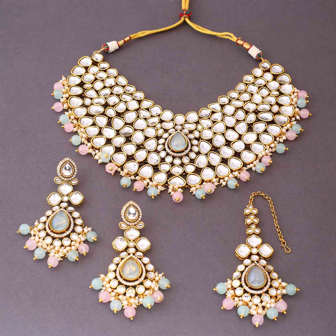 Multicolor Vandanti Kundan Jewellery Set