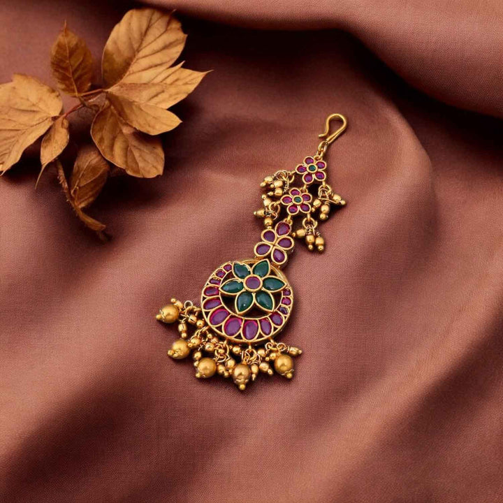 Multicolor Viyashi Maang Tikka