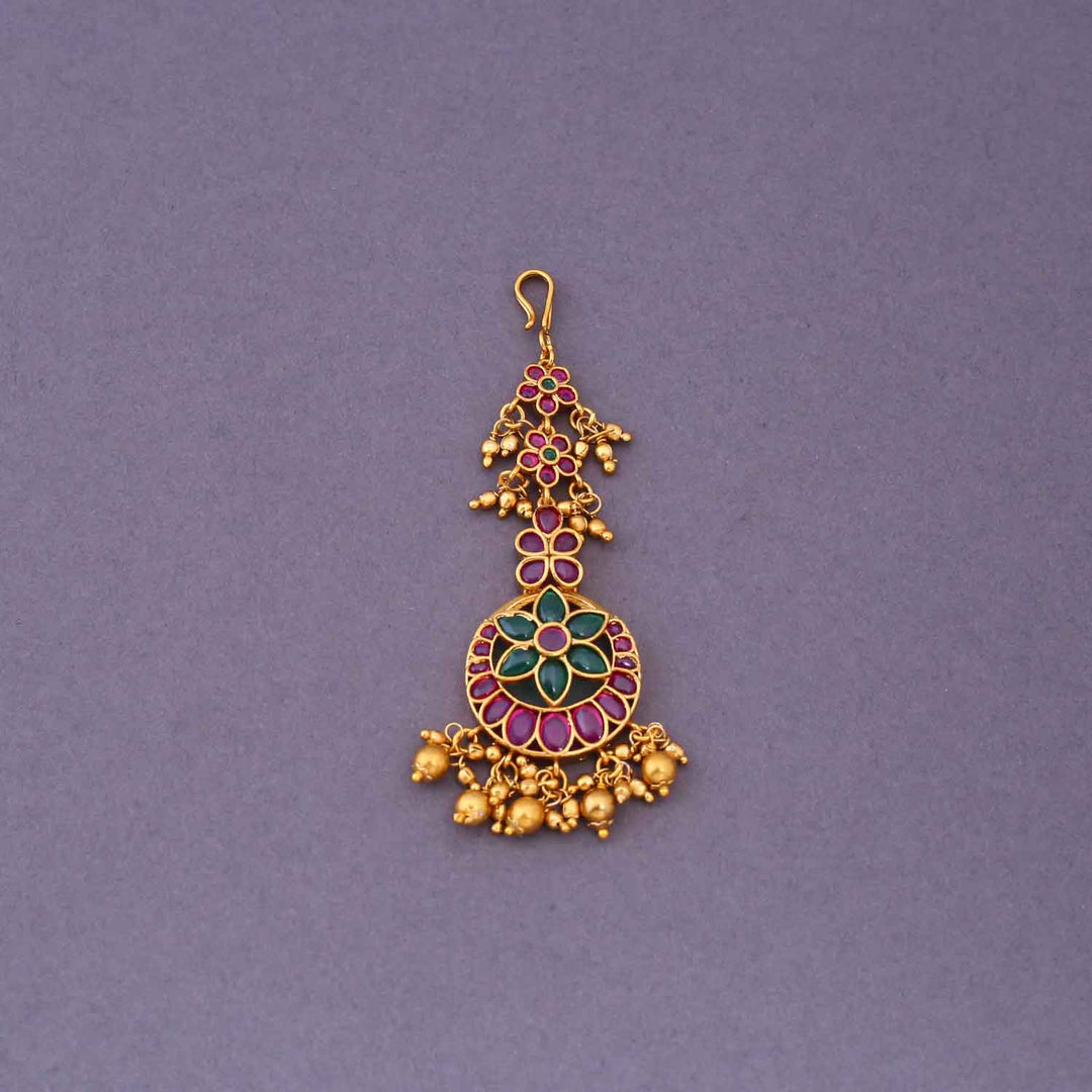 Multicolor Viyashi Maang Tikka