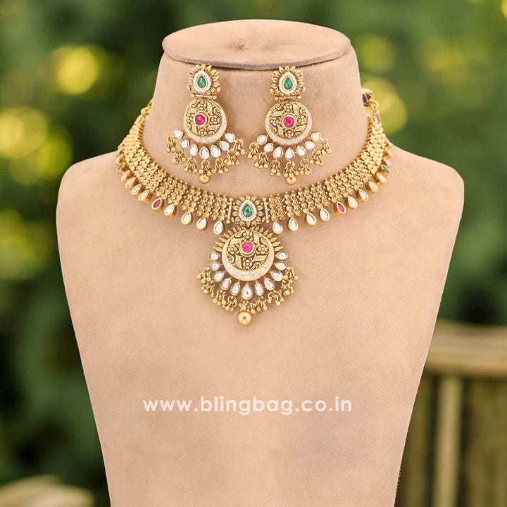 Multicolor Zunera Hasli Antique Rajwadi Set