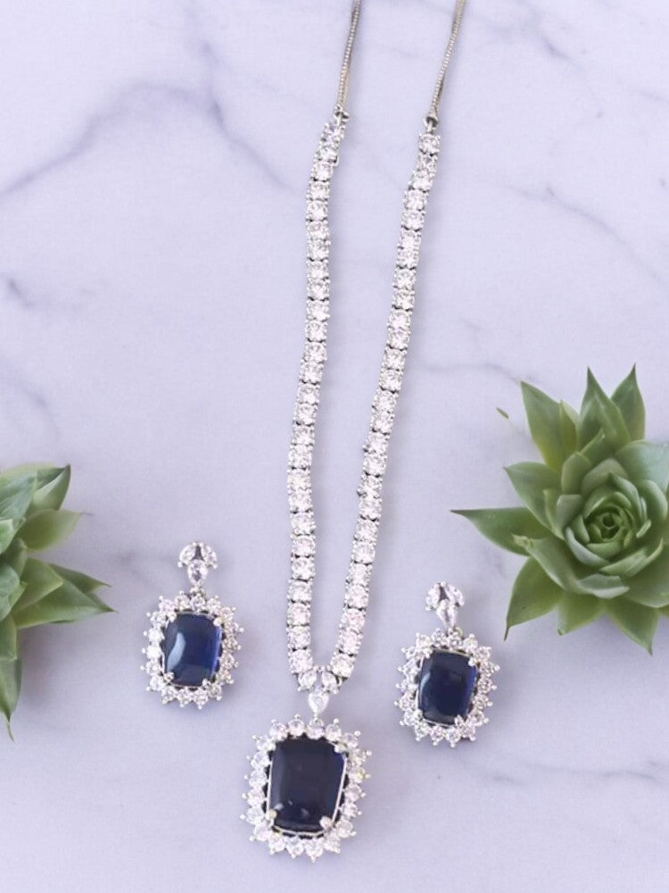 Navy Willey Pendant Set
