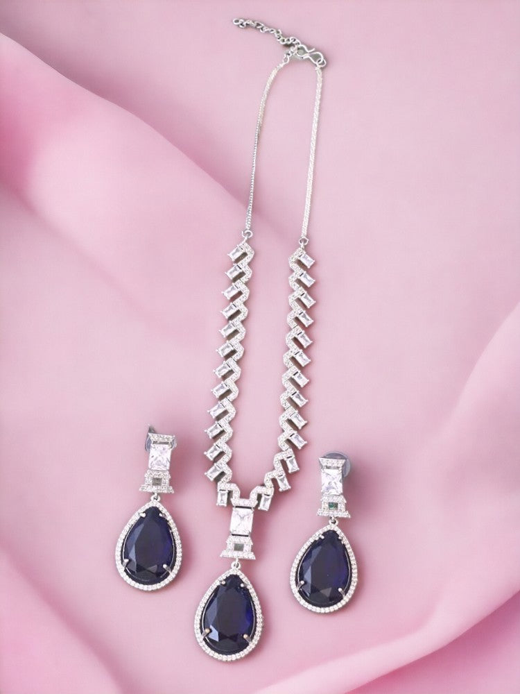 Navy Xandra Pendant Set