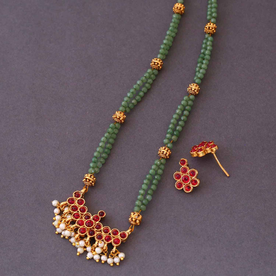 Nivashni Reversible Antique Pendant Set- New Arrival