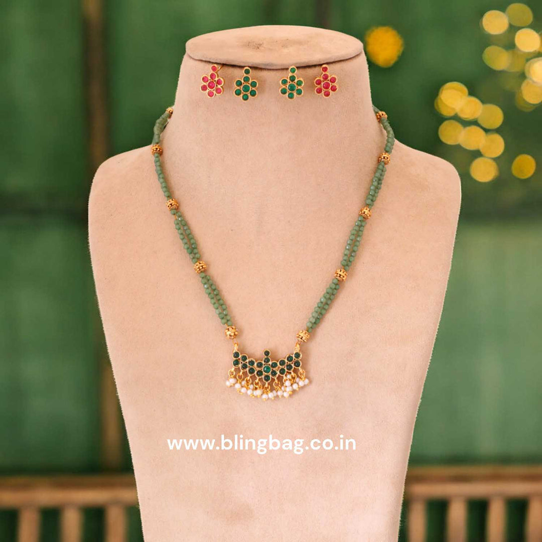Nivashni Reversible Antique Pendant Set- New Arrival