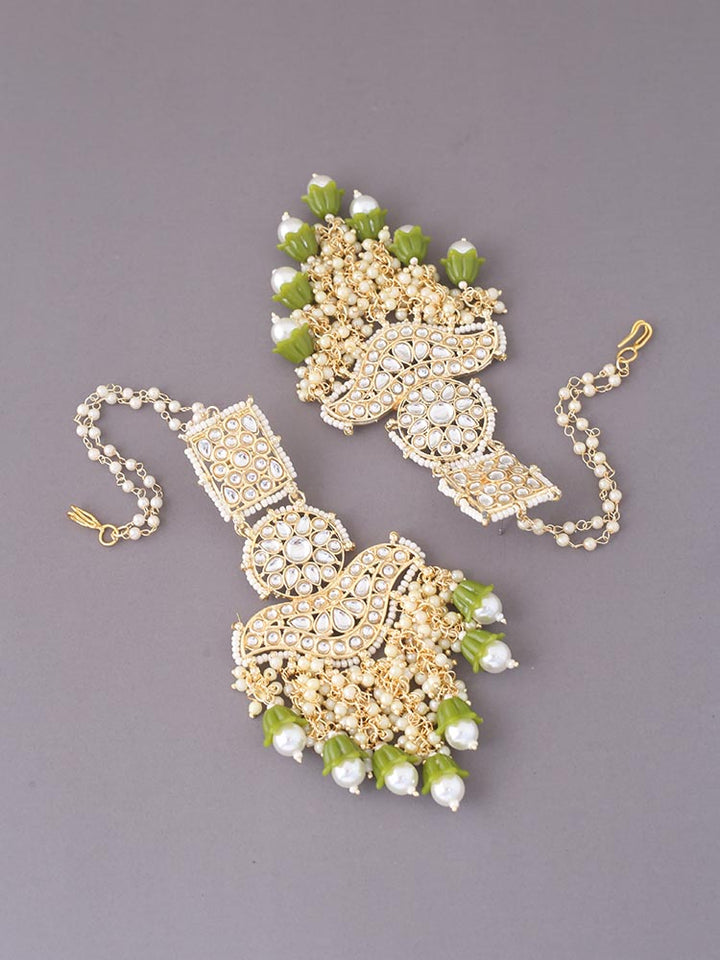 Olive Reena Sahara Chandbalis