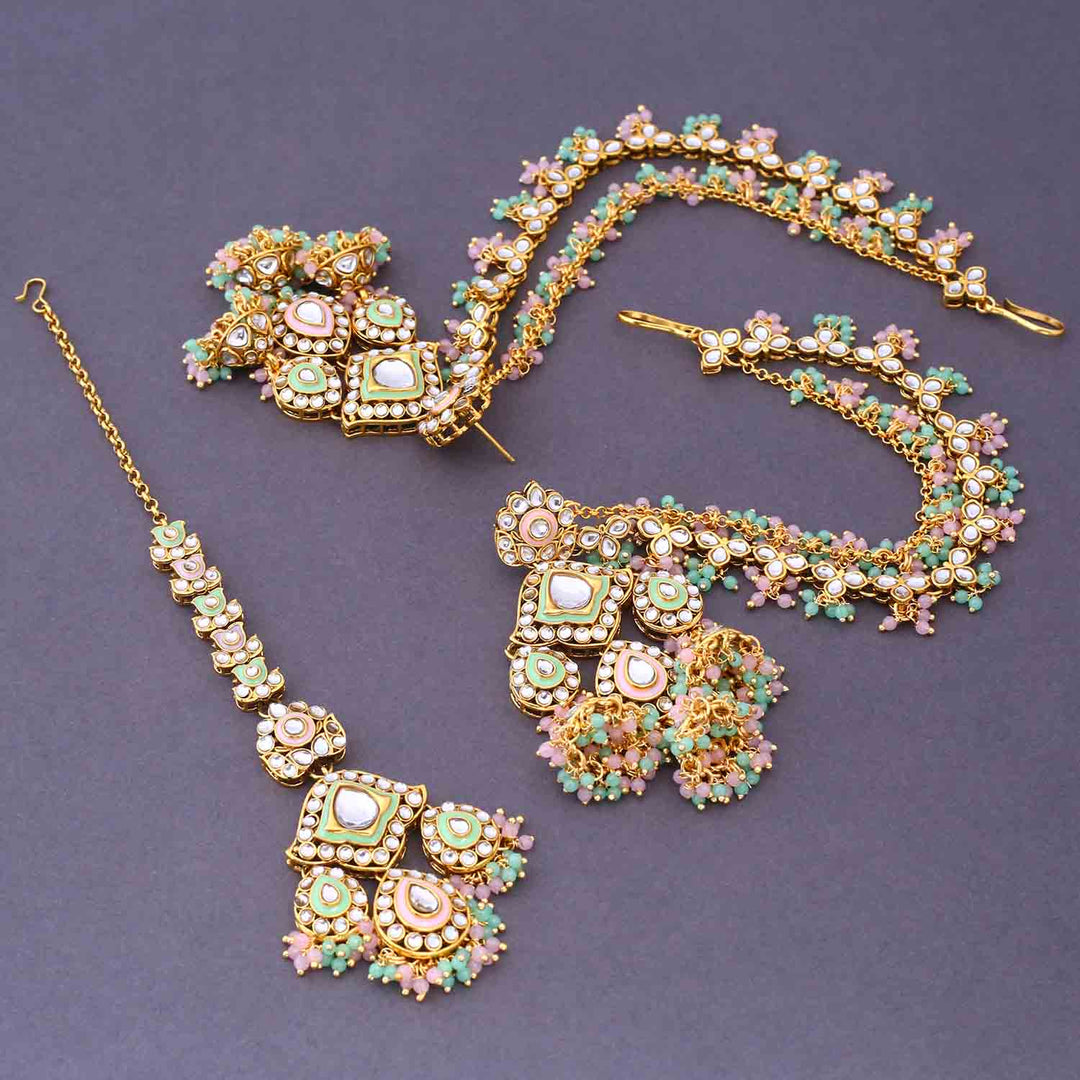 Prismatic Giloy Maang Tikka Set