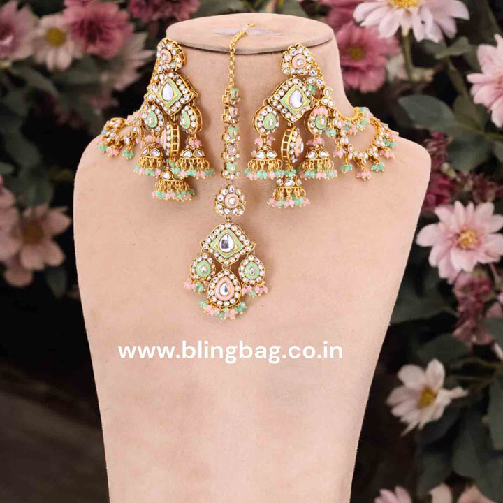 Prismatic Giloy Maang Tikka Set