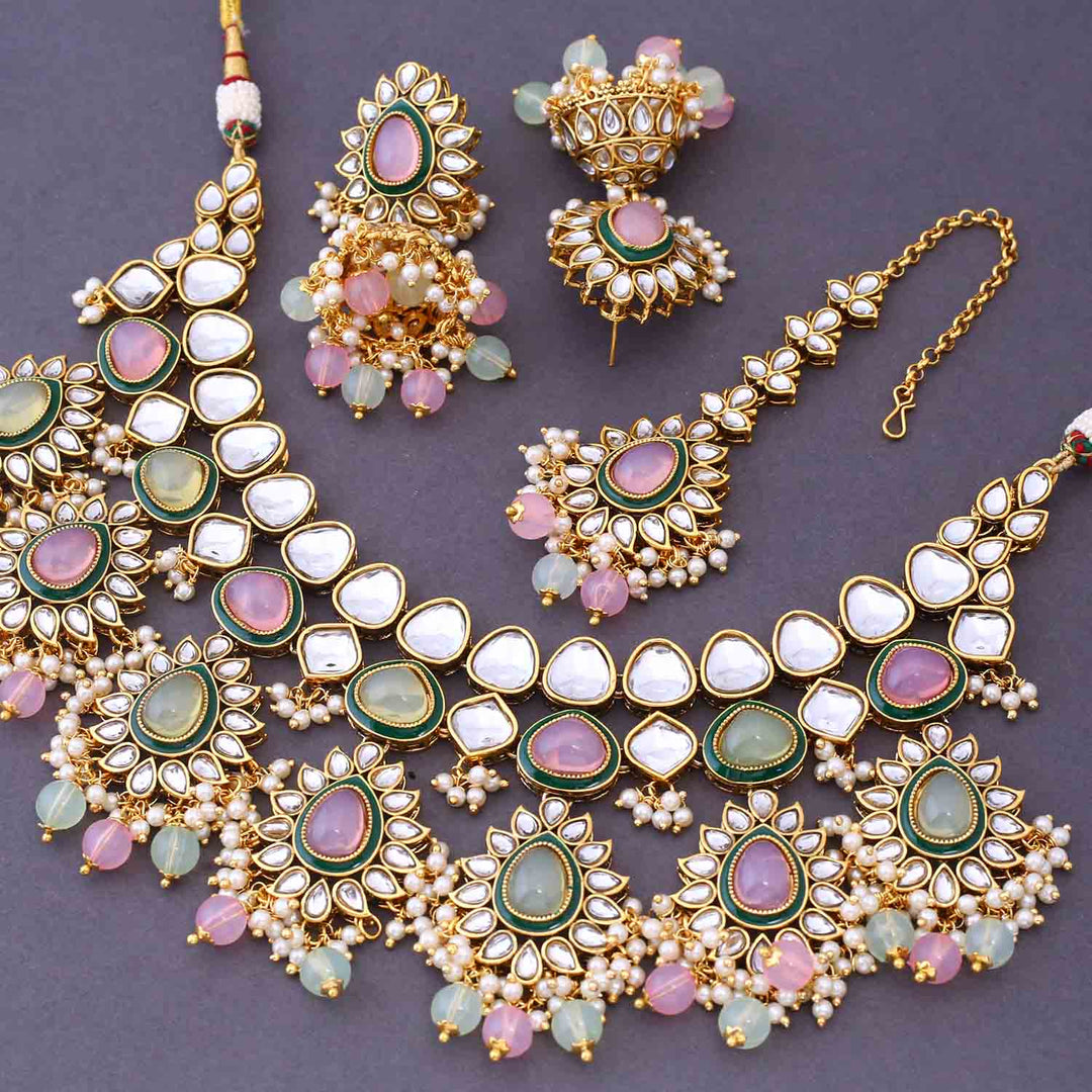 Prismatic Maanvita Kundan Jewellery Set