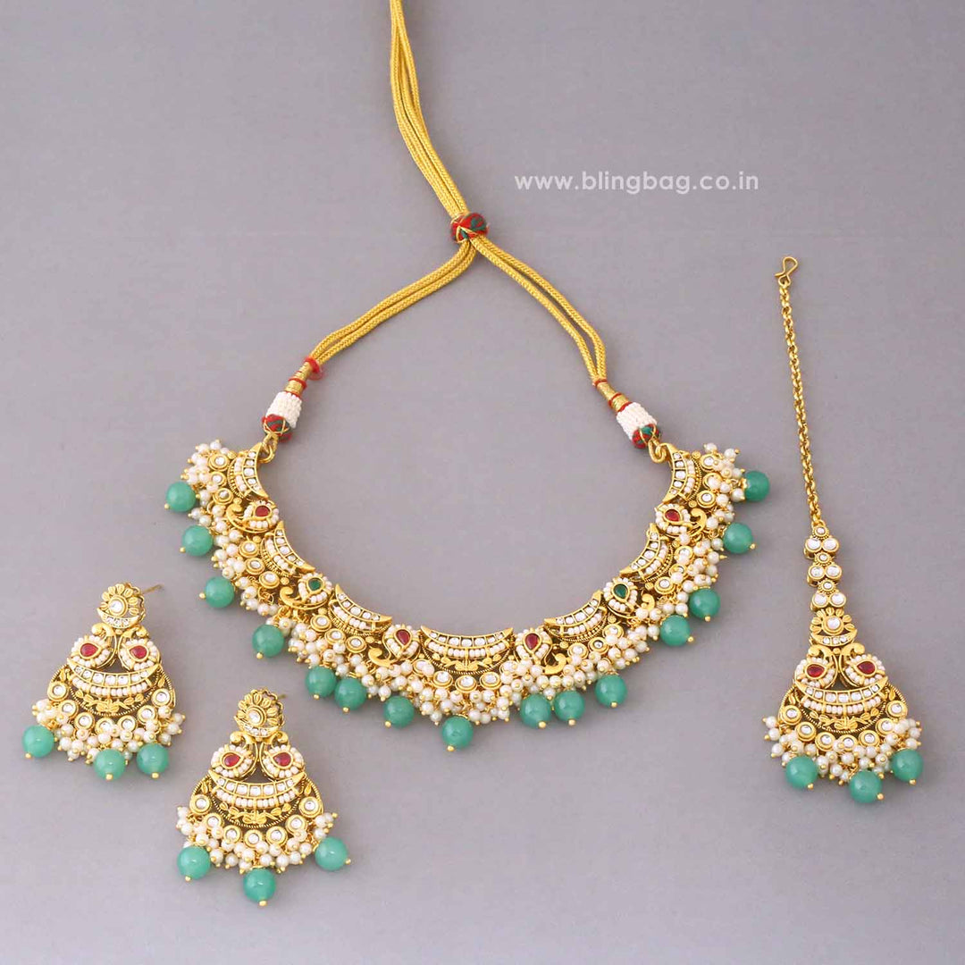 Prismatic Meeraita Kundan Jewellery Set