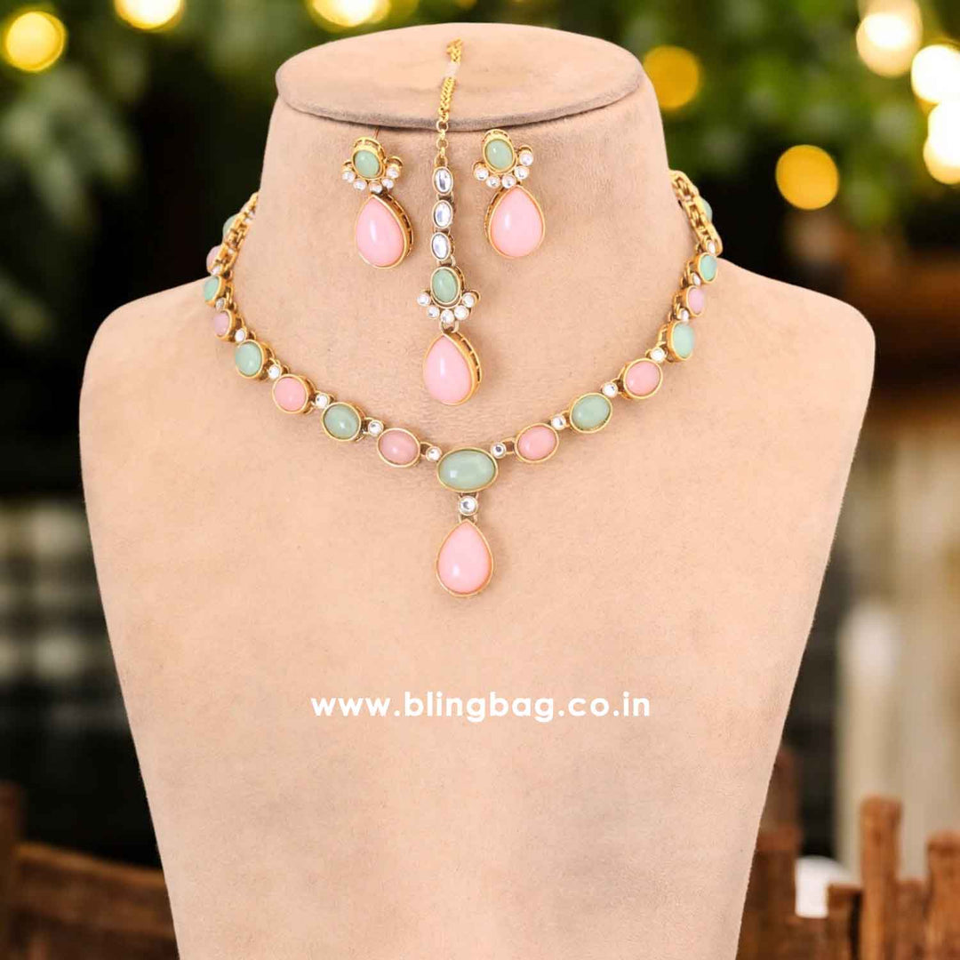 Prismatic Raniya Kundan Jewellery Set