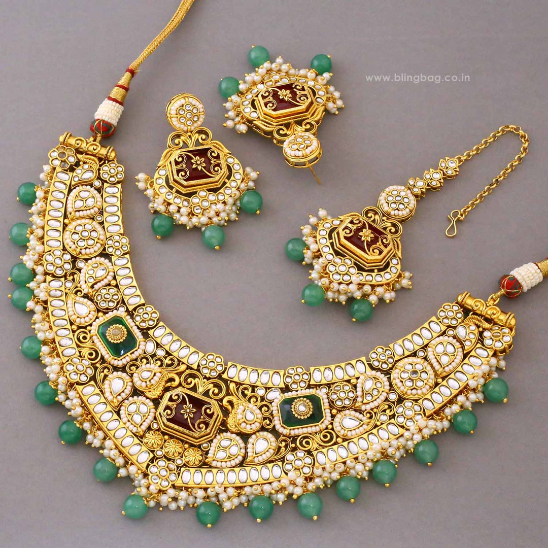 Prismatic Tara Kundan Jewellery Set