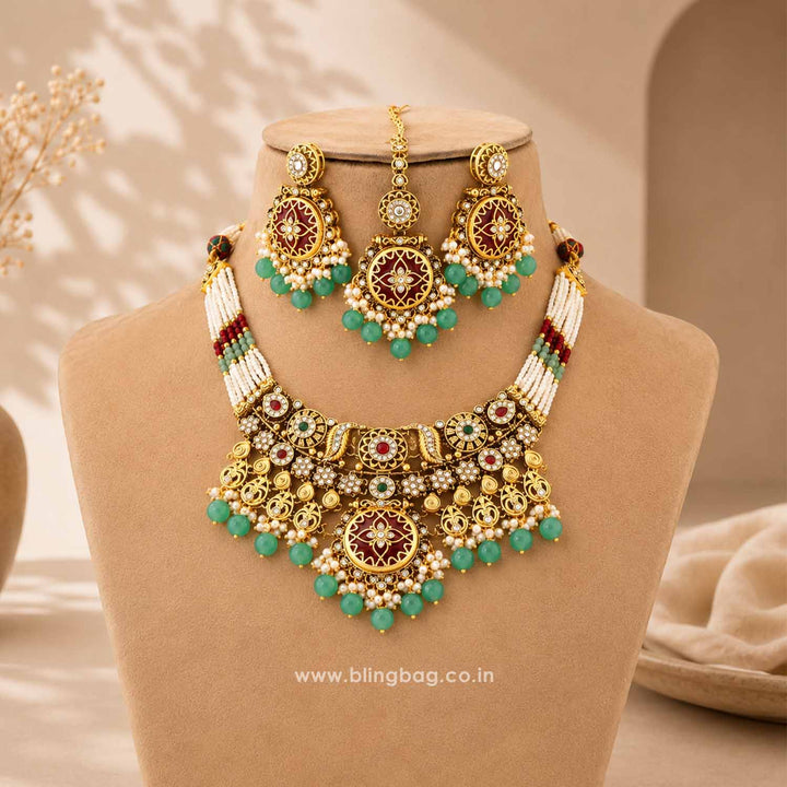 Prismatic Umasha Kundan Jewellery Set