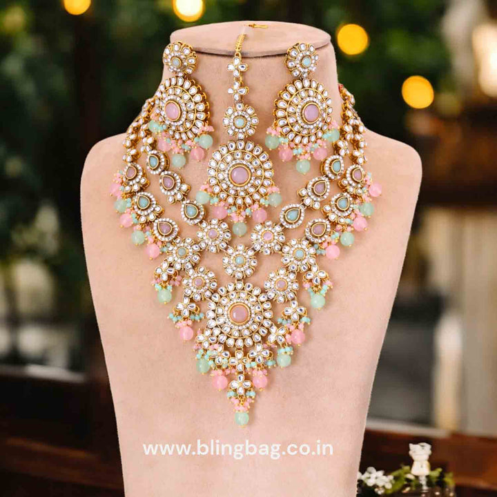 Prismatic Yunita Kundan Jewellery Set