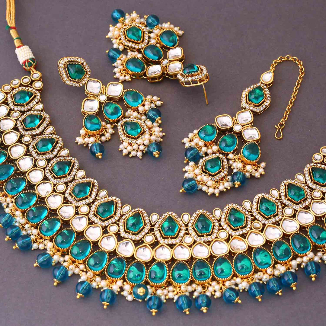 Rama Kaviya Kundan Jewellery Set