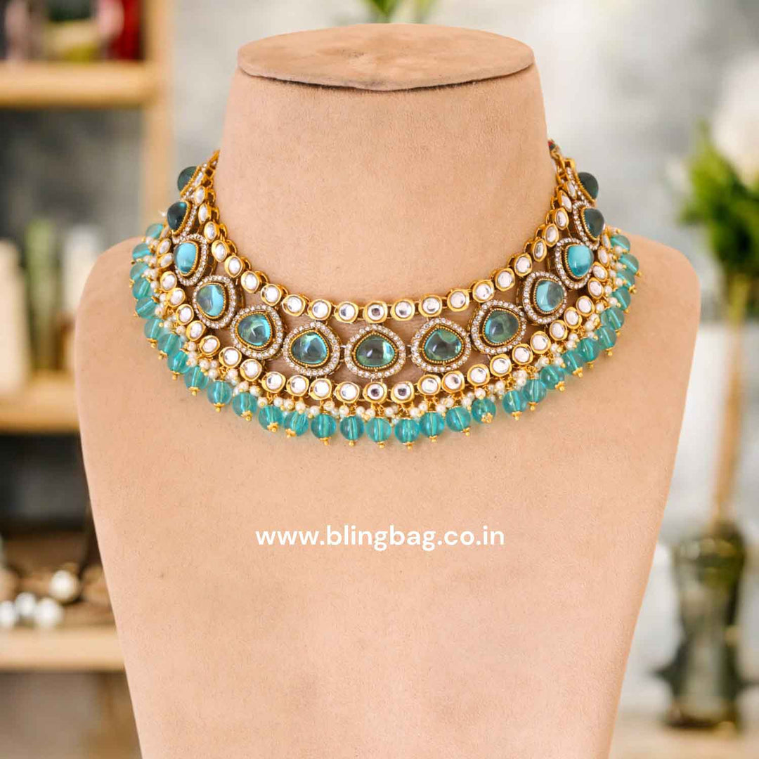 Rama Nikhina Kundan Jewellery Set