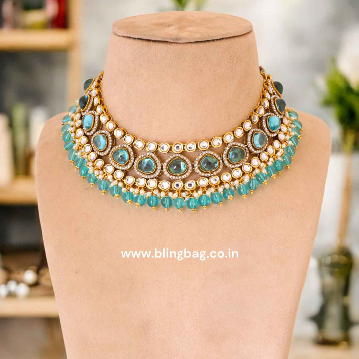 Rama Nikhina Kundan Jewellery Set