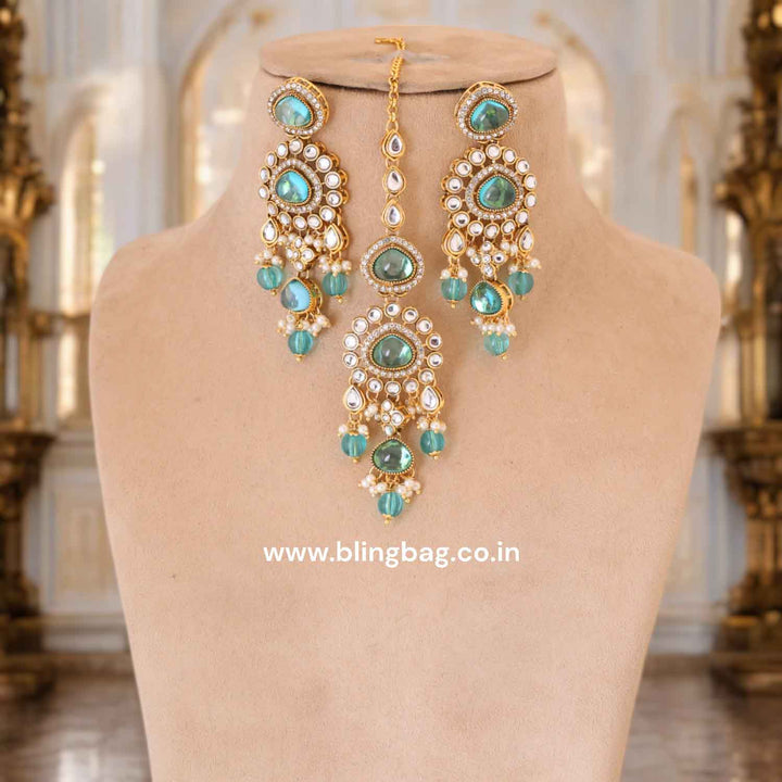 Rama Nikhina Kundan Jewellery Set