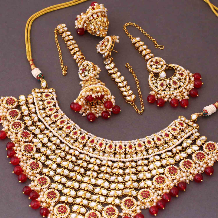 Rani Aarya Kundan Jewellery Set
