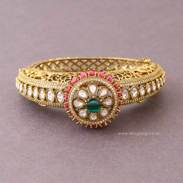 Rani Aashira Antique Kada