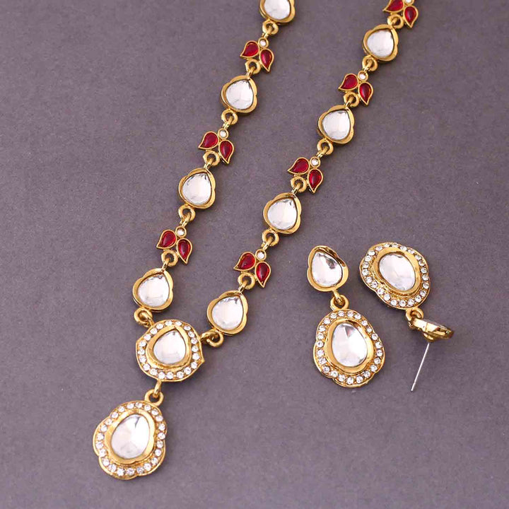 Rani Ambikaa Kundan Jewellery Set