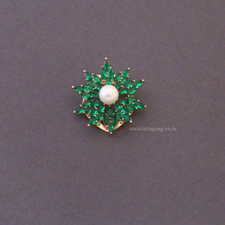 Emerald Kamal Pearls Brooch
