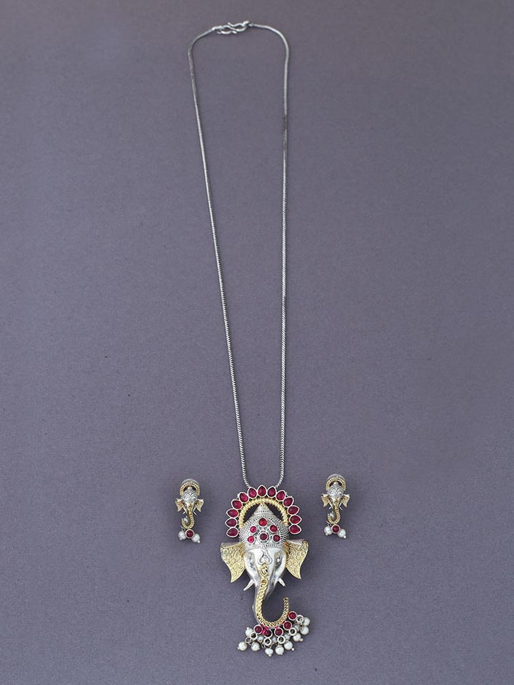 Rani Gajmukh Jewellery Set
