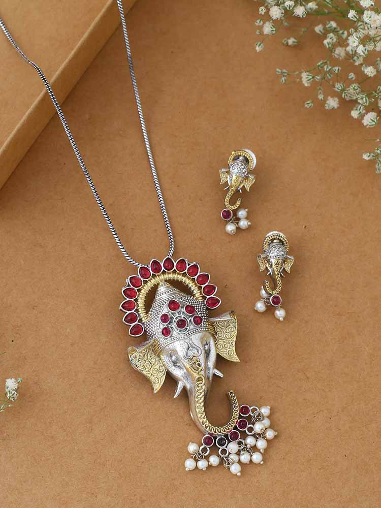 Rani Gajmukh Jewellery Set