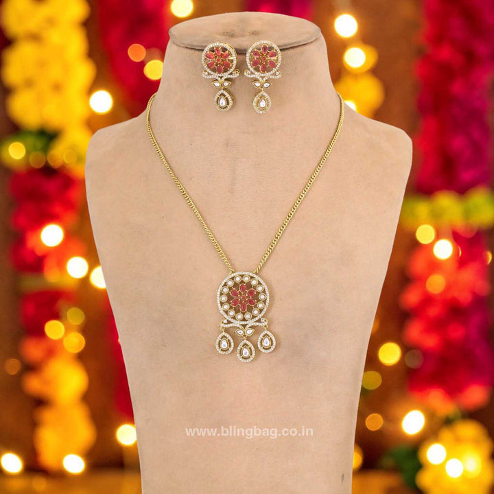 Rani Isalyn Pendant Set