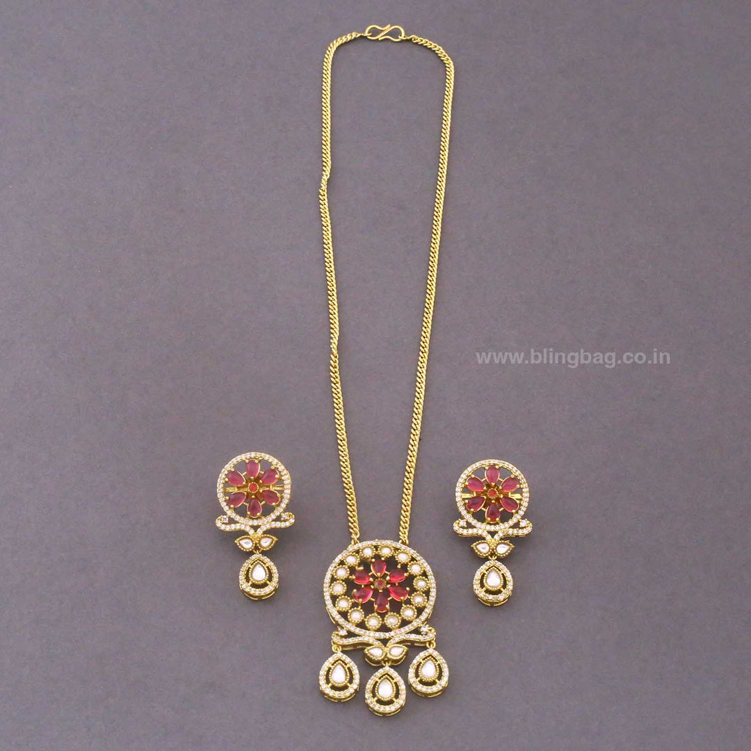 Rani Isalyn Pendant Set