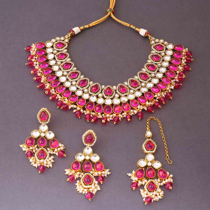 Rani Kaviya Kundan Jewellery Set