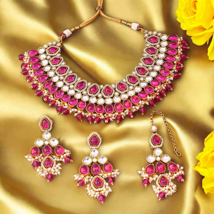 Rani Kaviya Kundan Jewellery Set