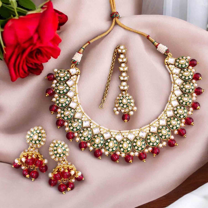 Rani Pranavi Kundan Jewellery Set