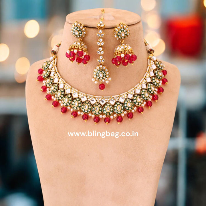Rani Pranavi Kundan Jewellery Set