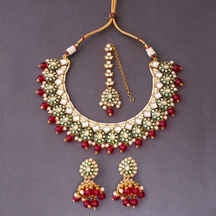 Rani Pranavi Kundan Jewellery Set