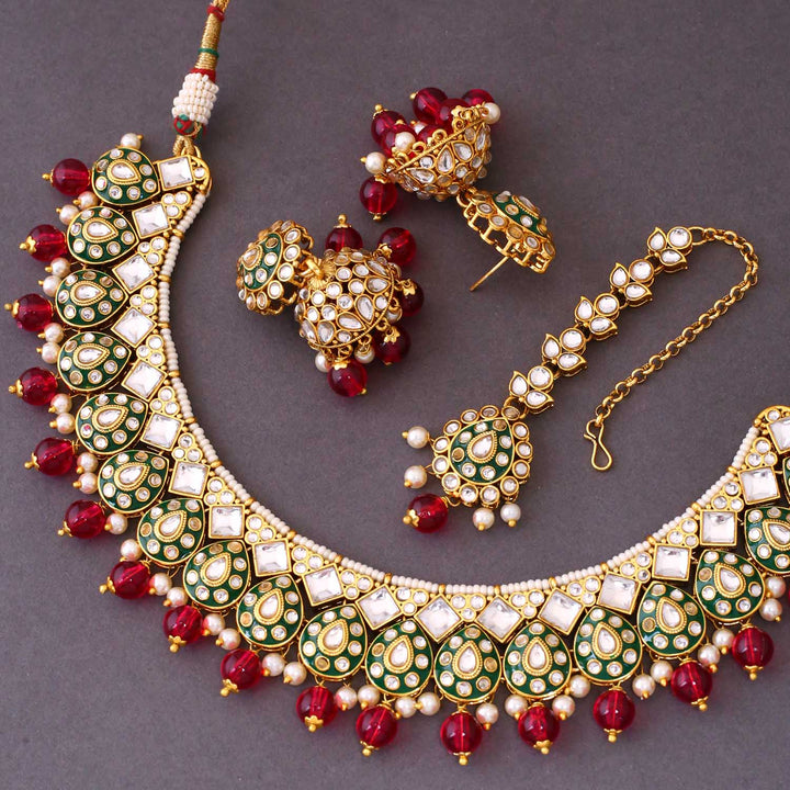 Rani Pranavi Kundan Jewellery Set