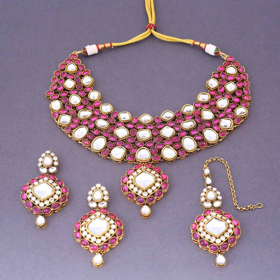 Rani Priyamvada Kundan Jewellery Set