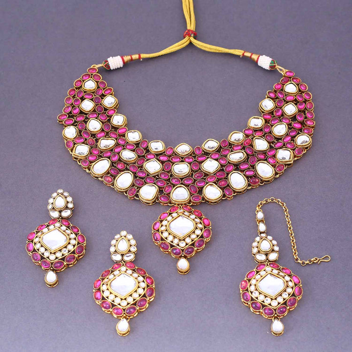 Rani Priyamvada Kundan Jewellery Set