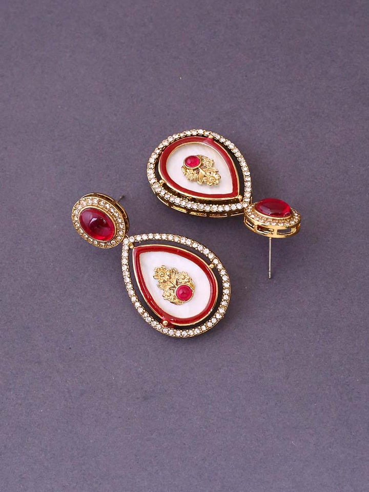 Rani Pritika  Danglers