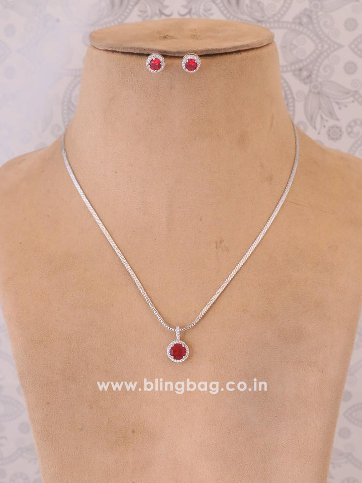 Rani Teagan Pendant Set