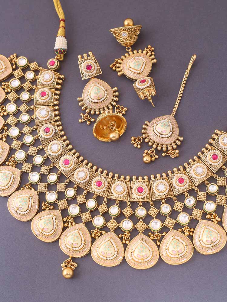 Rani Yogeeta Rajwadi Bridal Set