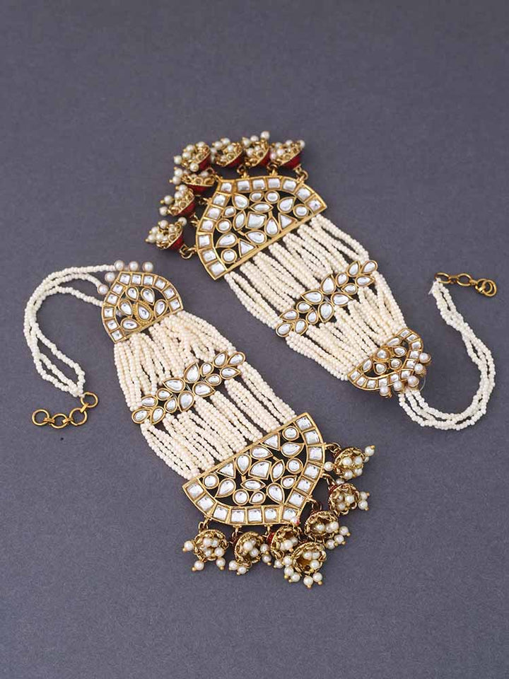 Maroon Sirija Sahara Jhumkis