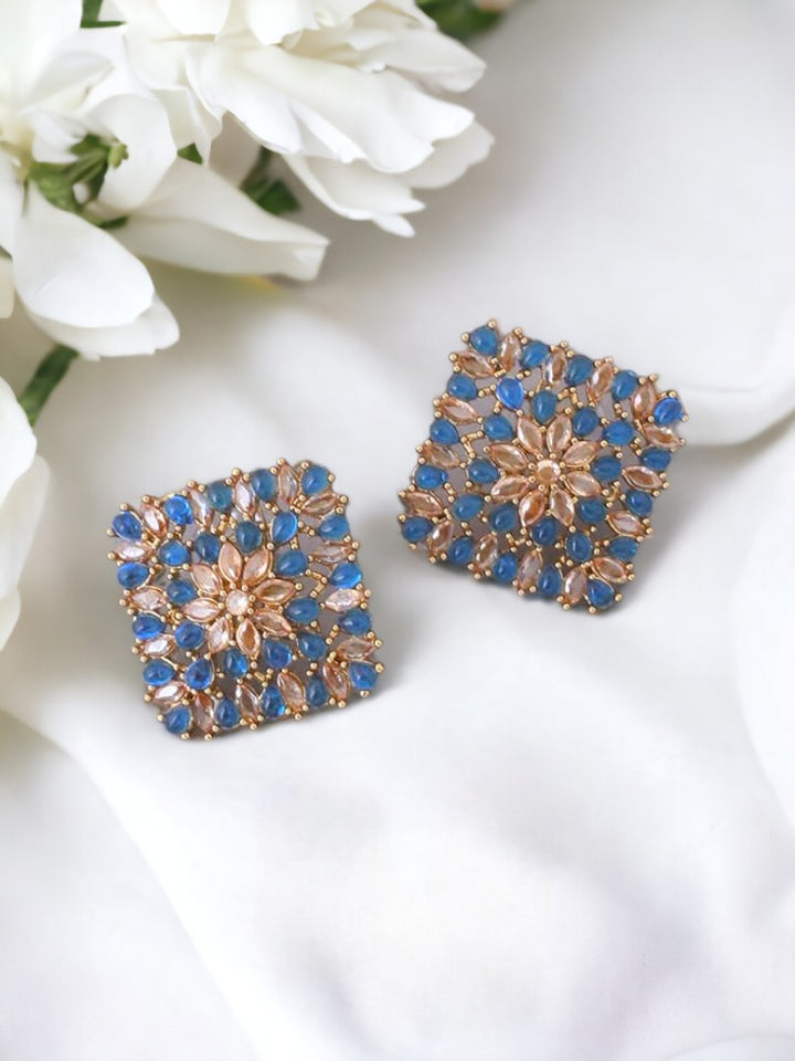 Royal Daliha Square Studs