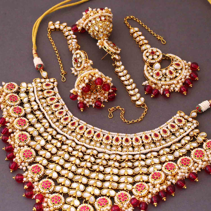 Ruby Aarya Kundan Jewellery Set