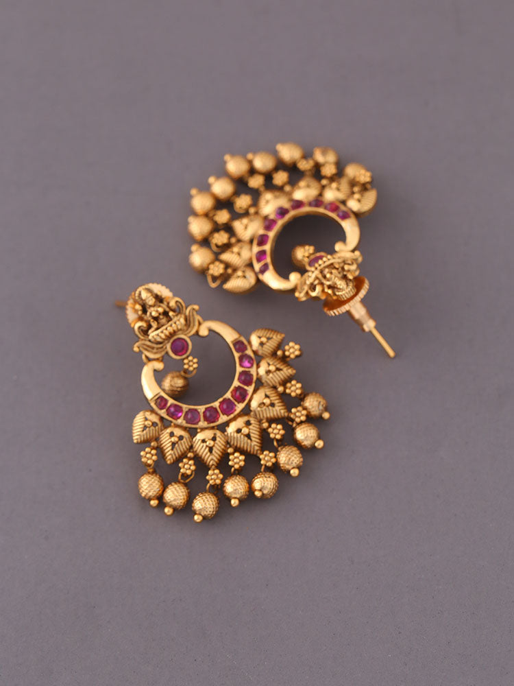 Ruby Mahira Studs