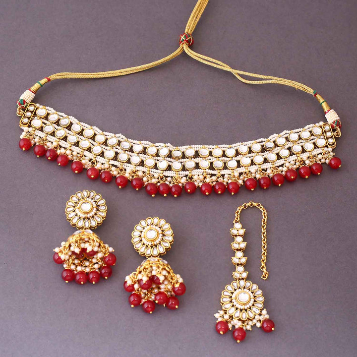 Ruby Saatvik Kundan Jewellery Set