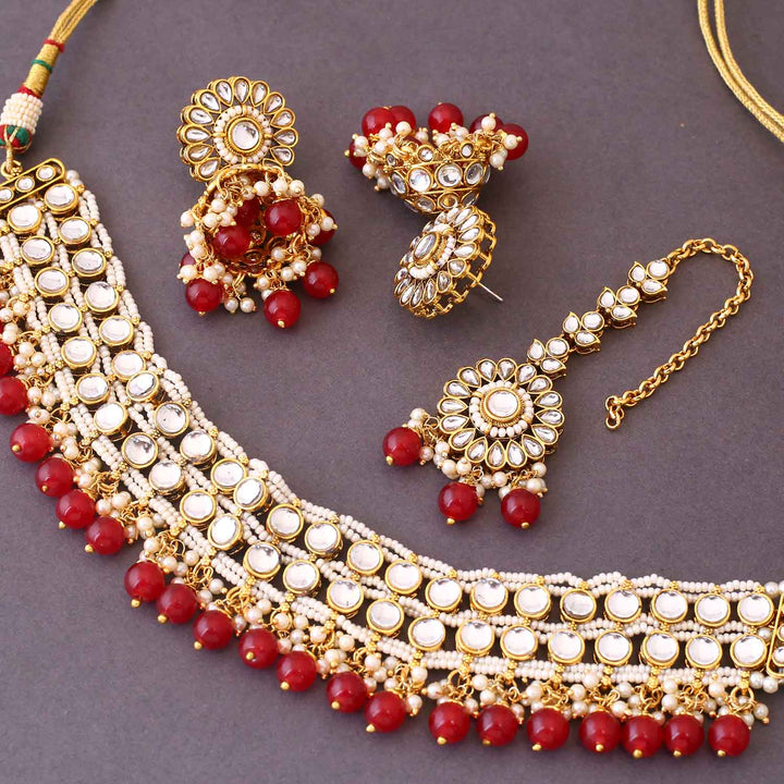 Ruby Saatvik Kundan Jewellery Set