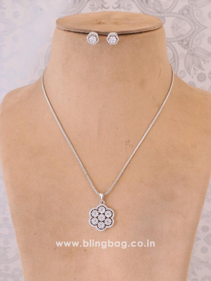 Silver Delilah Pendant Set