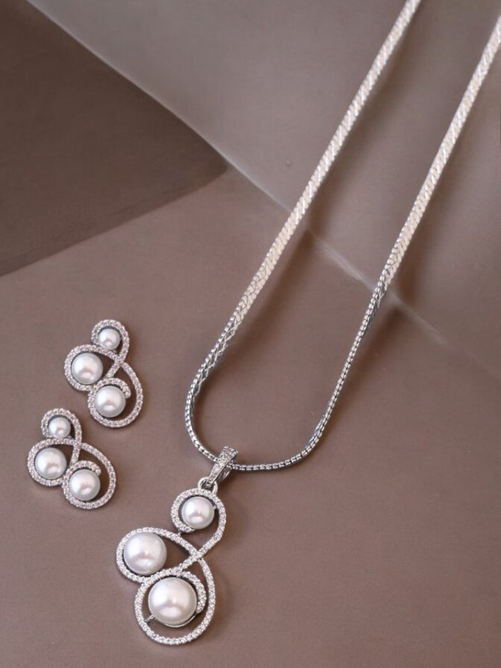 Silver Kathrina Pendant Set